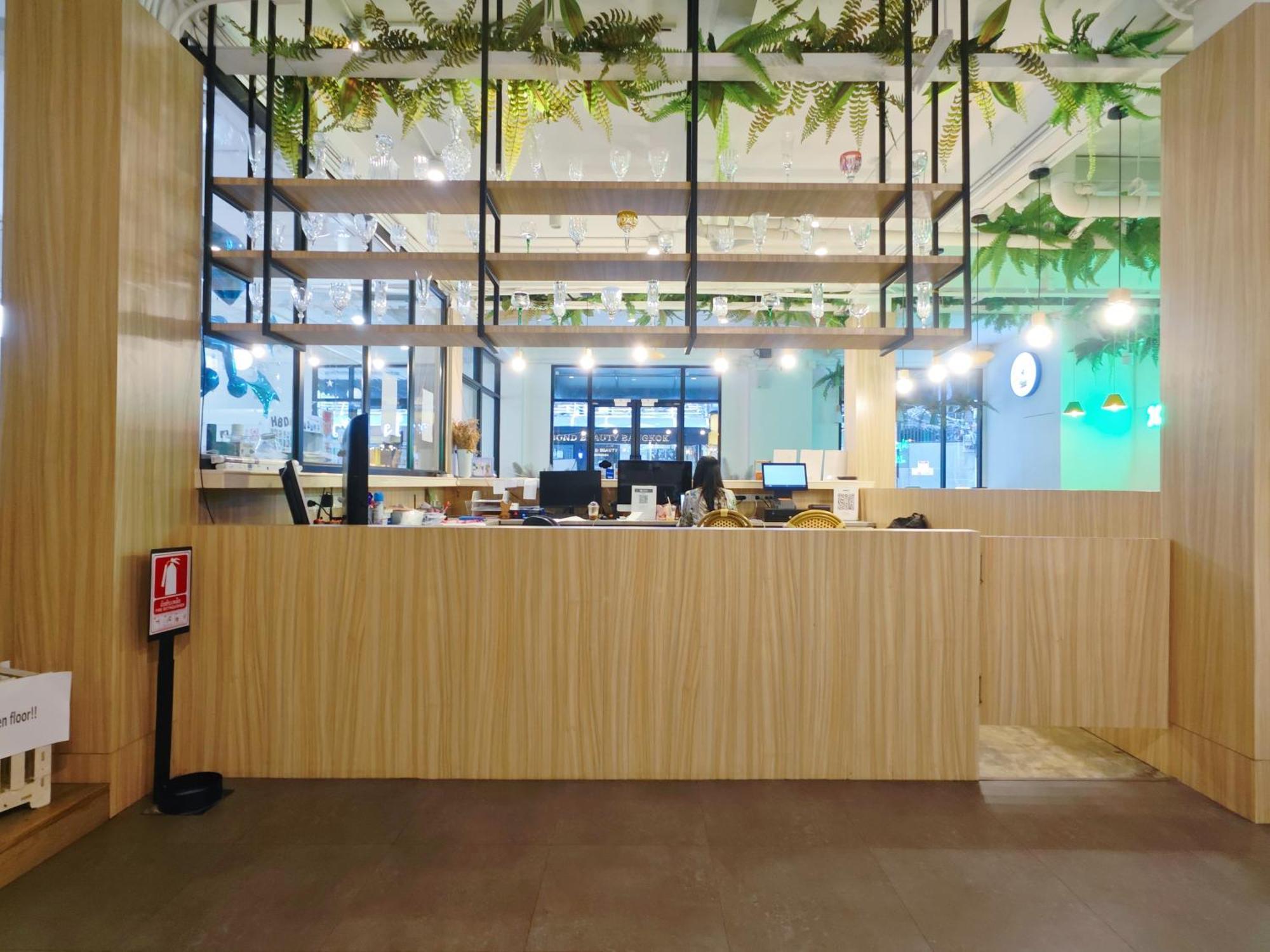 Ostay Asoke Bangkok Makkasan Buitenkant foto