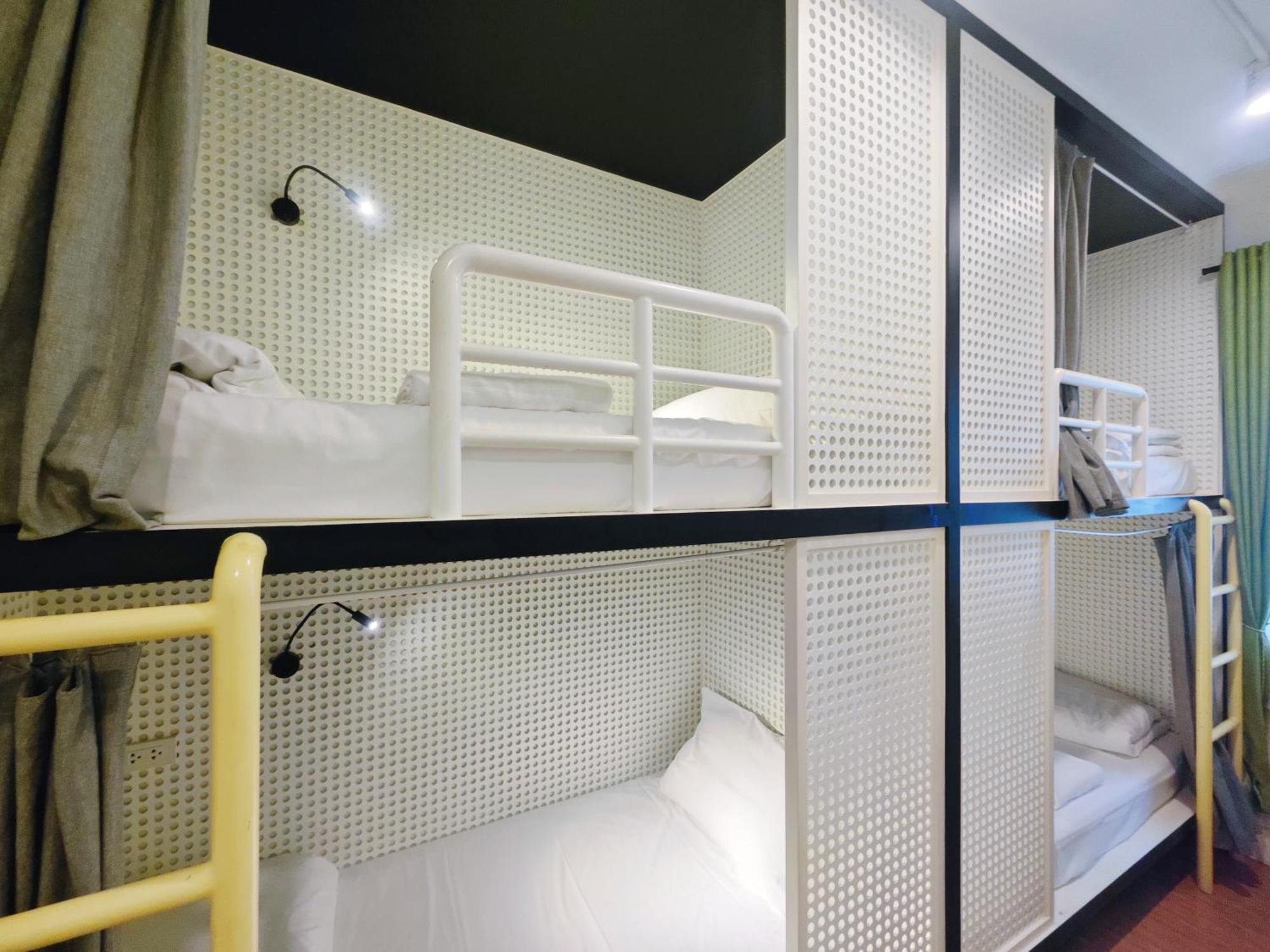 Ostay Asoke Bangkok Makkasan Buitenkant foto
